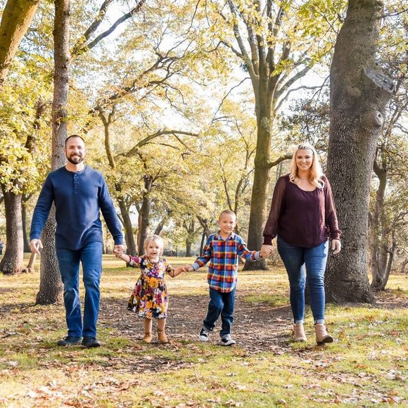 Meet your Posher, Traci - Picture 1 of 1